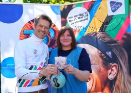                  25.05.2026 | Handball 72-Stunden Weltrekord TH Eilbeck mit Buergermeisterin Fegebank